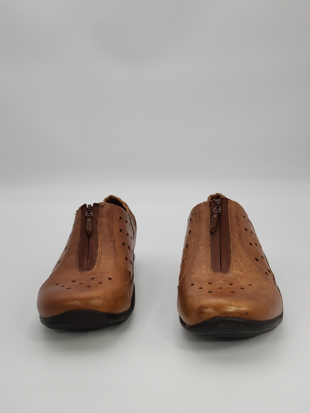 Dansko Camille women's flat brown leather with a front zip perforated shoe 38 - Picture 2 of 13